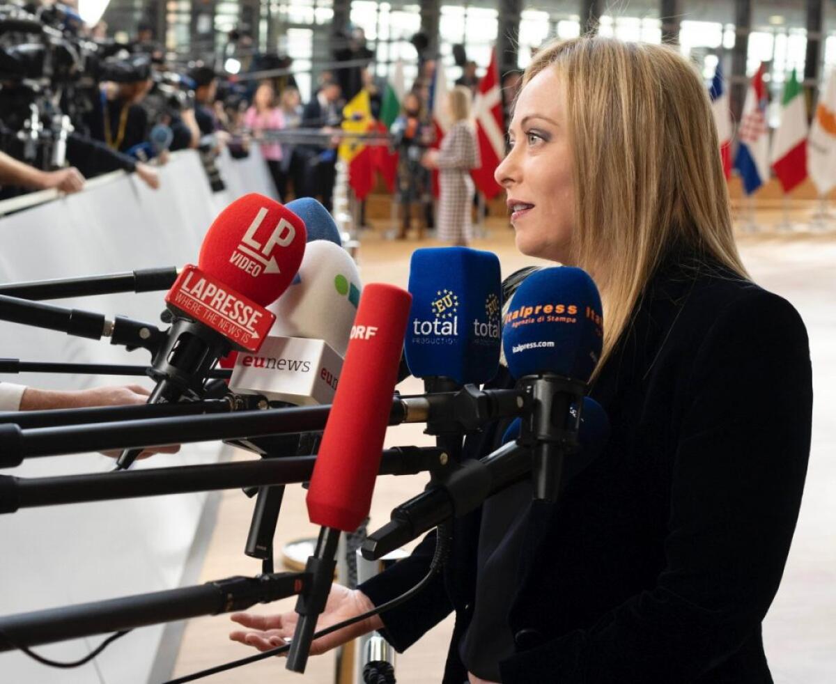 Ue, Meloni “Sistema bancario stabile e solido, ma monitoriamo” - 