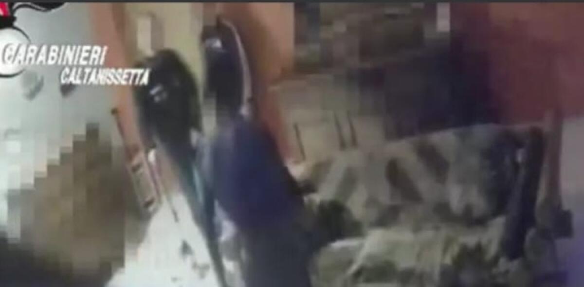 "Ultima fermata", procura chiede due condanne: "Otto anni a Frazzitta e sette ad Ascia" - I coinvolti monitorati per diversi mesi dai carabinieri