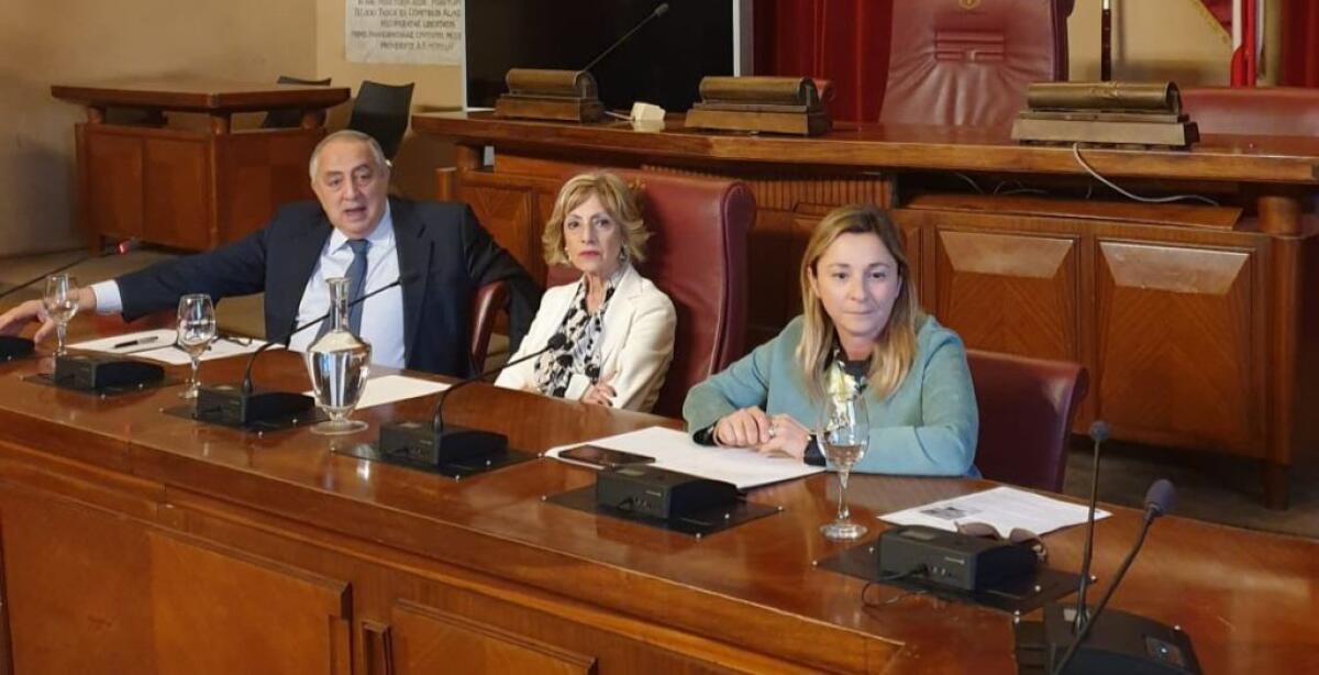 Palermo dichiara guerra alla droga in 4 quartieri, il Comune stanzia 1 milione - 