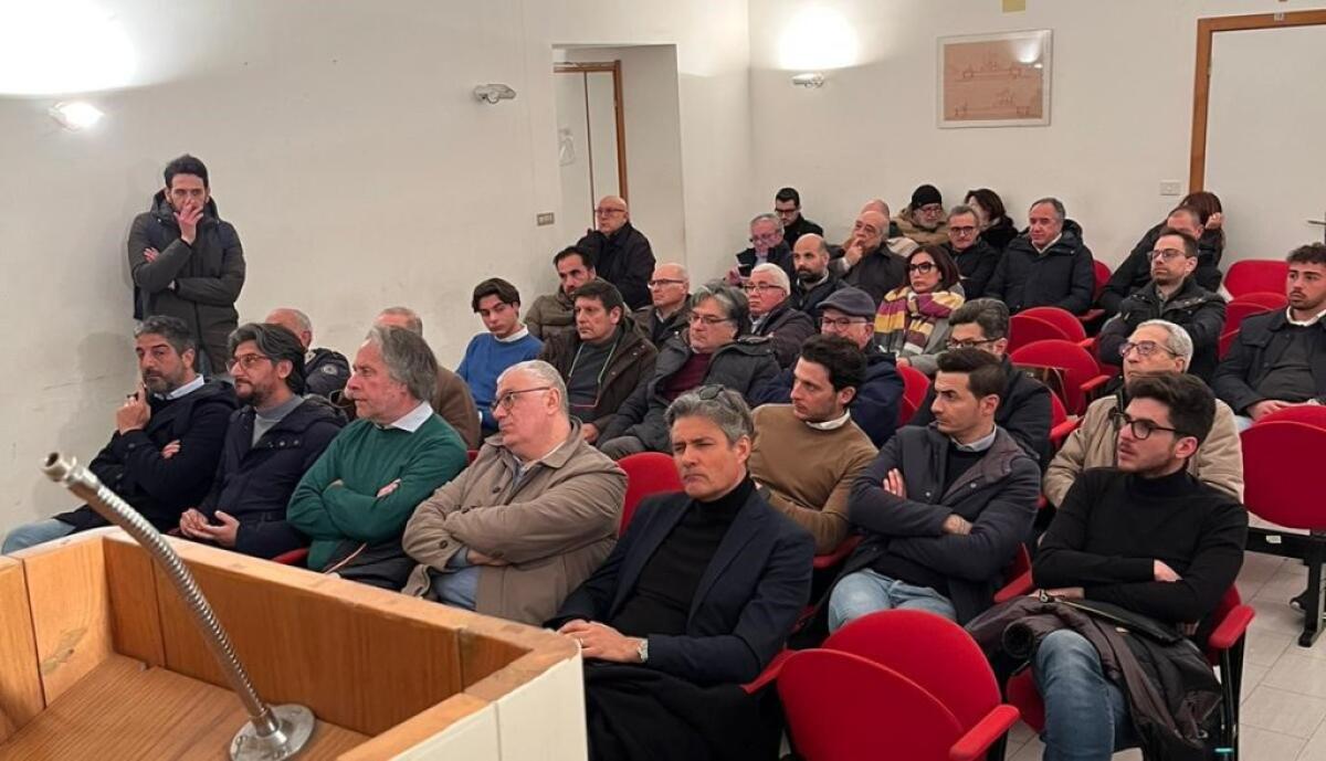 Gruppo locale all'assemblea provinciale Iv, in città prove di alleanza con le forze civiche - Il gruppo locale ha partecipato all'assemblea provinciale