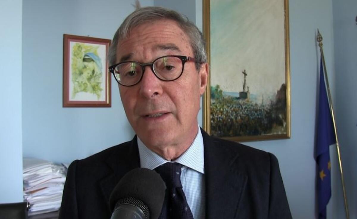 "Nel nuovo corso green siamo a fianco di Eni", Greco: "Il passato però non può essere cancellato" - Il sindaco Lucio Greco