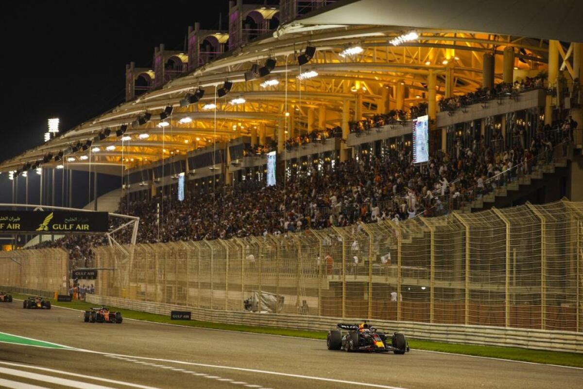 Verstappen vince in Bahrain, Ferrari in difficoltà - 