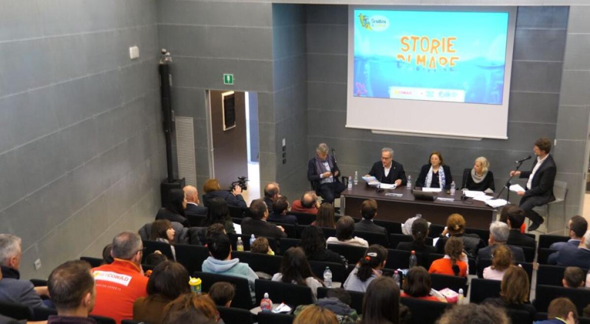 “Scrittori di classe”, Conad promuove la salvaguardia dei mari a scuola -