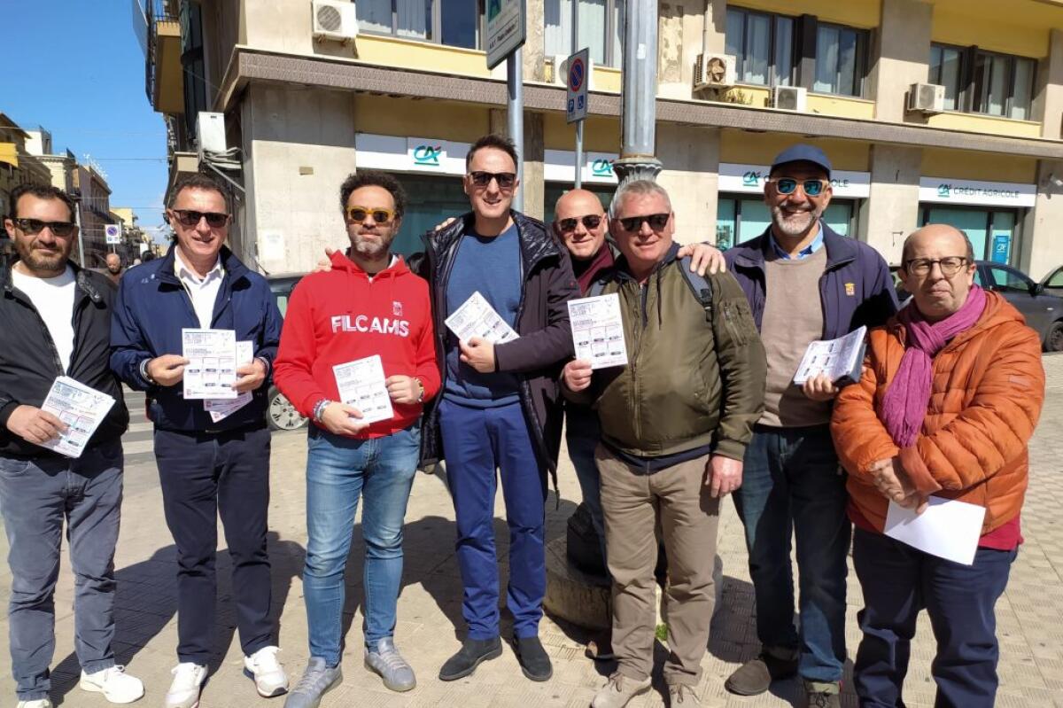 Cgil contro l'autonomia differenziata, volantinaggio in vista della manifestazione - 