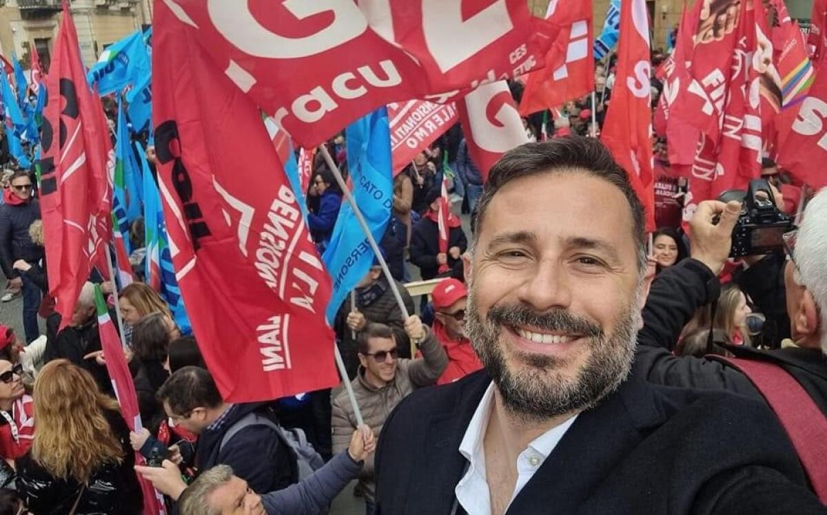 Di Paola, "con l'autonomia differenziata Sicilia e Sud saranno marginali" - Di Paola ha preso parte al corteo