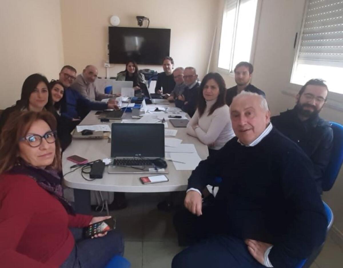 Progetti, incontro con i nuovi professionisti esterni: "Su cluster atti inviati, ora Pinqua" - L'incontro operativo con lo staff e i nuovi professionsti esterni
