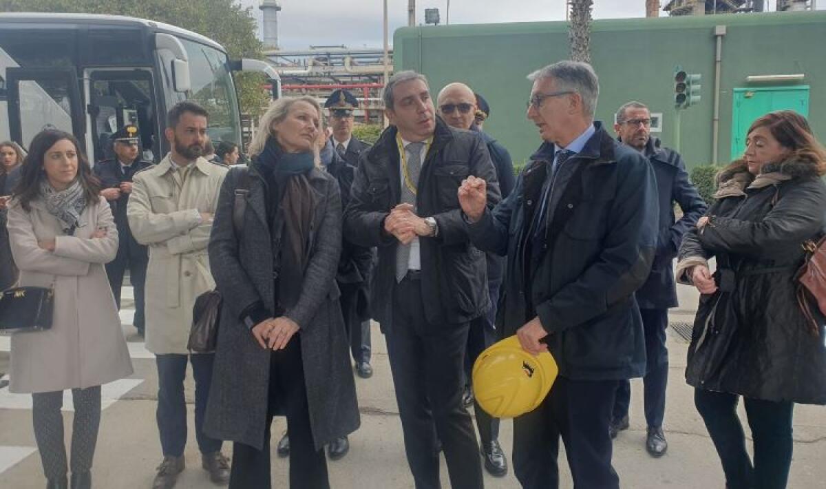 Bioraffineria e progetti Eni, visita Commissione Ue: "Argo-Cassiopea anche per Nord Europa" - La visita alla bioraffineria