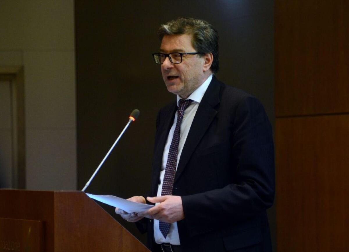 Via libera al Def, Giorgetti “Ambizione responsabile per nuova crescita” - 
