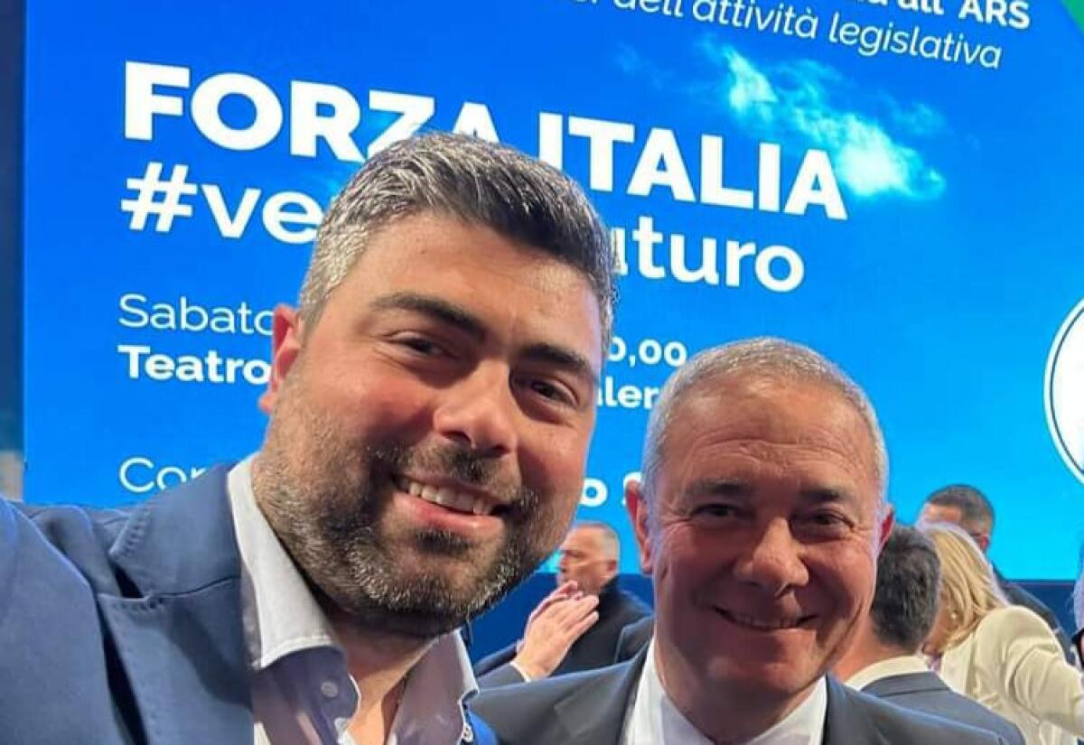 Trainito, "parteciperemo al tavolo con il sindaco ma per ribadire che siamo per la sfiducia" - Trainito e il parlamentare Ars Michele Mancuso