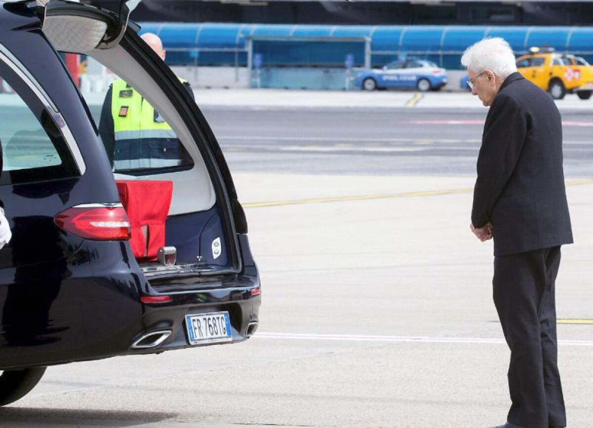 Atterrato a Ciampino l’aereo con la salma di Parini - 