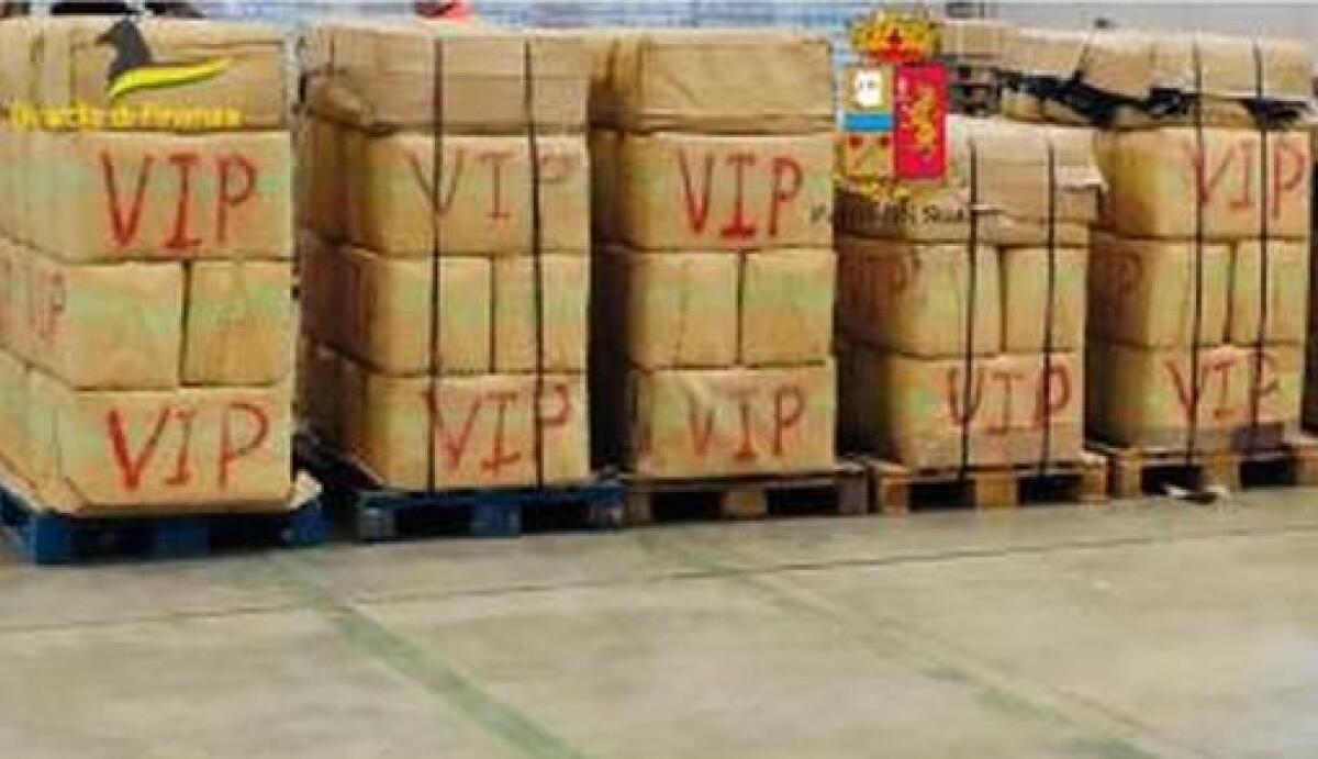 Maxi sequestro di droga al porto di Civitavecchia, arrestato camionista -