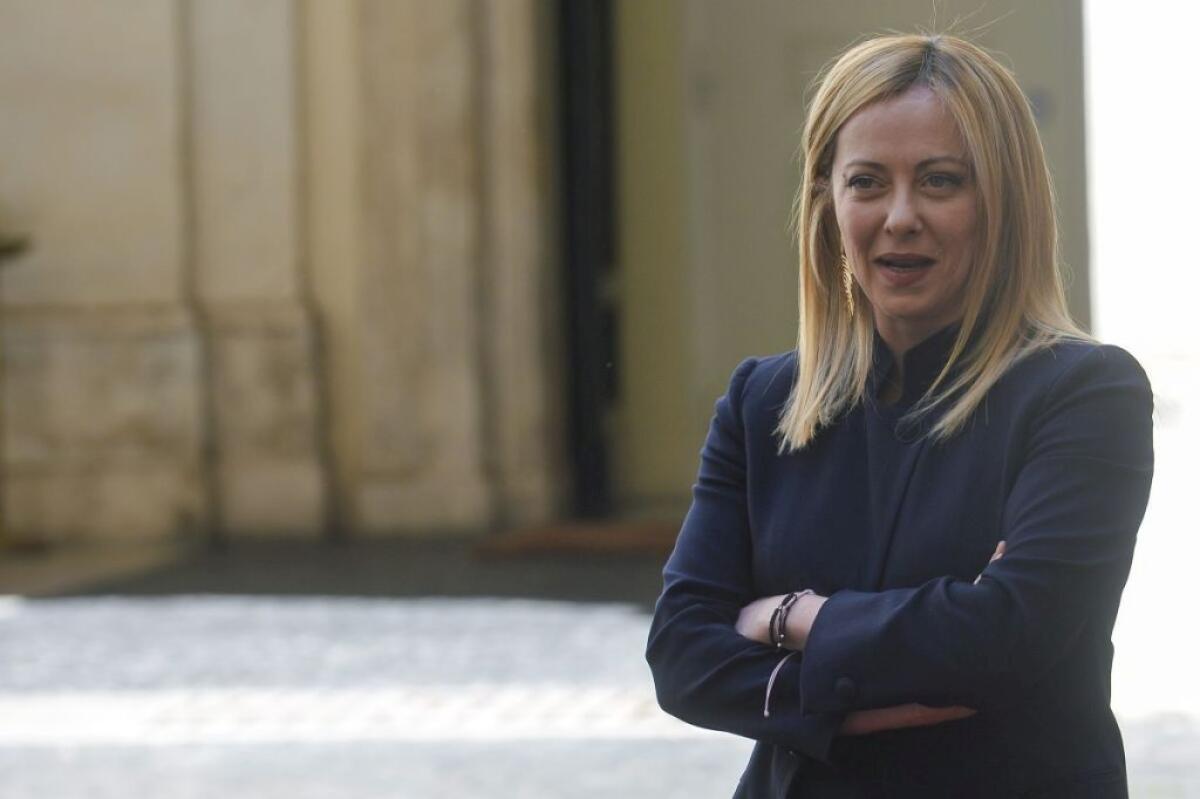 Def, Meloni “Brutta figura, ma non c’è un problema politico” - 