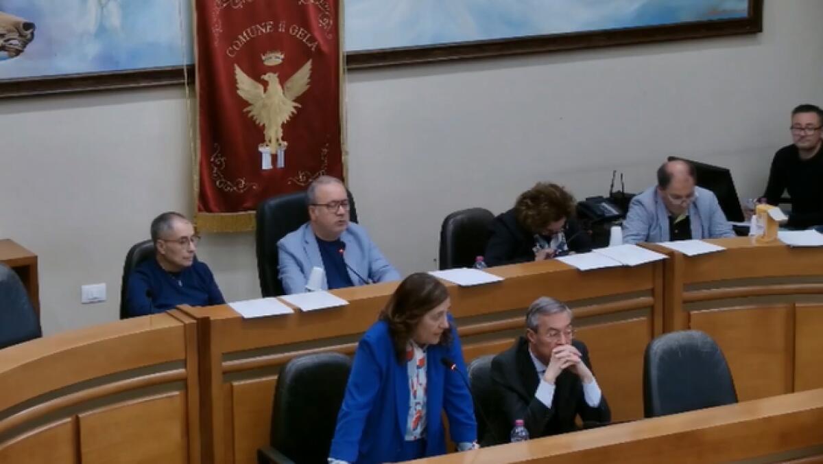 Pro-Greco con pochi numeri, passa il provvedimento Imu: niente da fare per il regolamento Tari - 