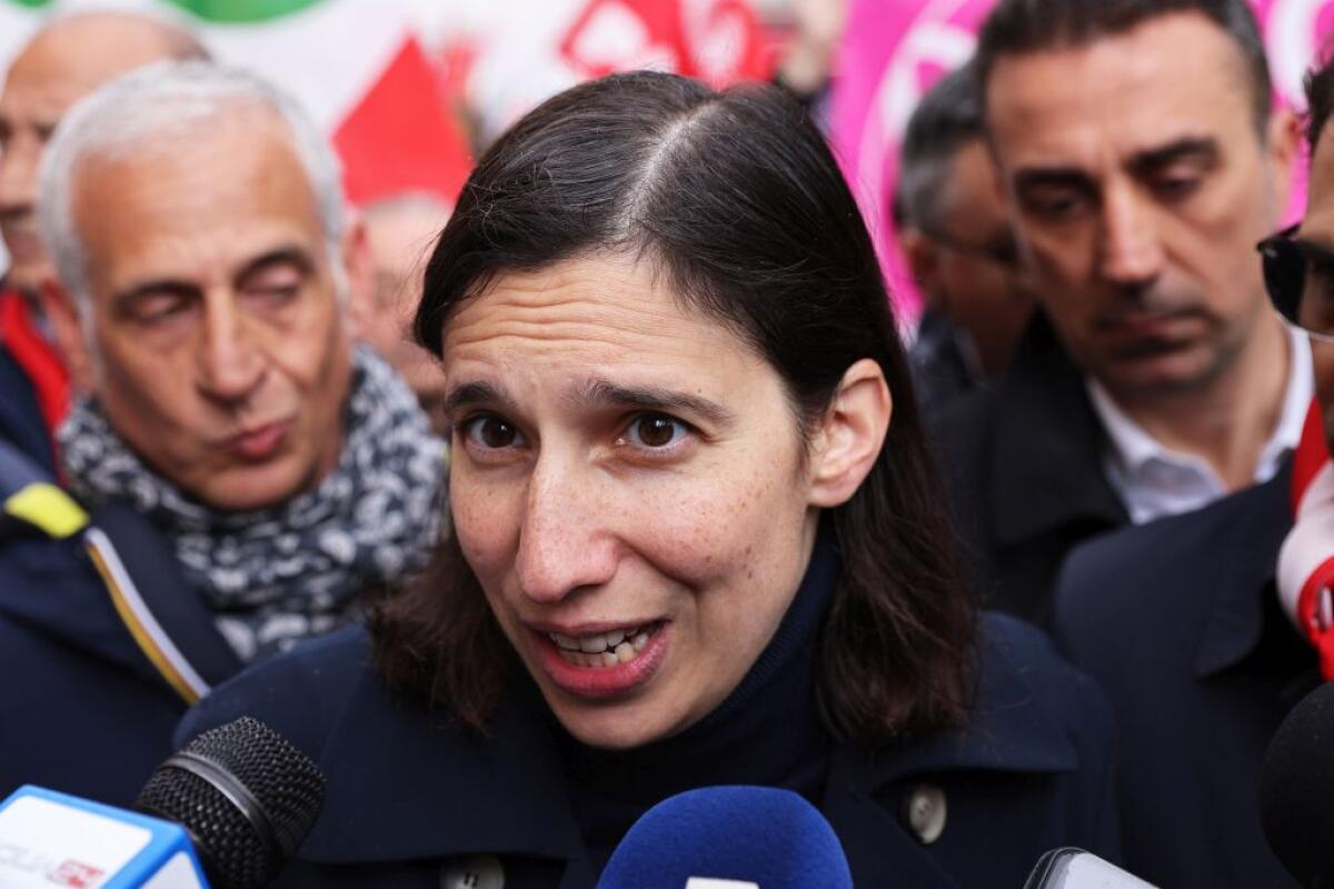 Immigrazione, Schlein “Distruggere accoglienza diffusa è inumano” - 