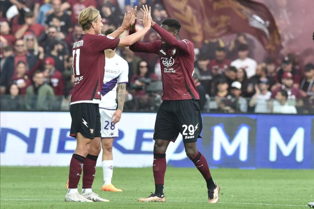 Non basta la tripletta di Dia, Salernitana-Fiorentina 3-3 - 