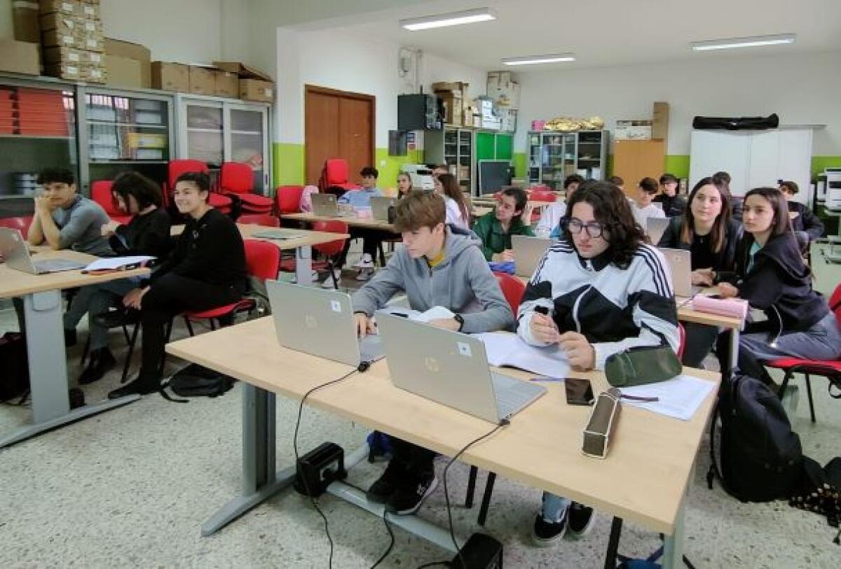 Liceo Eschilo vince la gara nazionale "Robospazio" della Fondazione Agnelli - 