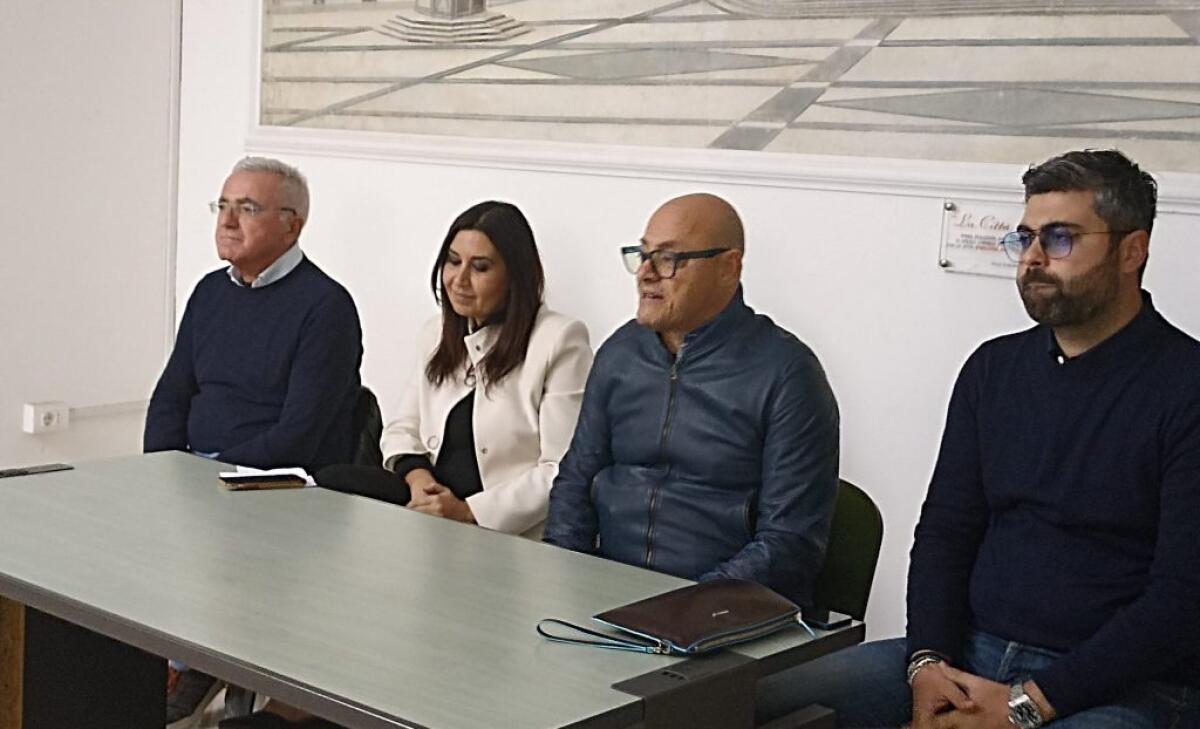 "Policlinico a Caltanissetta darà vantaggi a tutto il territorio", FI: "Ma città ha diritto a dignità" - Pepe, i consiglieri Trainito e Romano e l'ex assessore Nadia Gnoffo