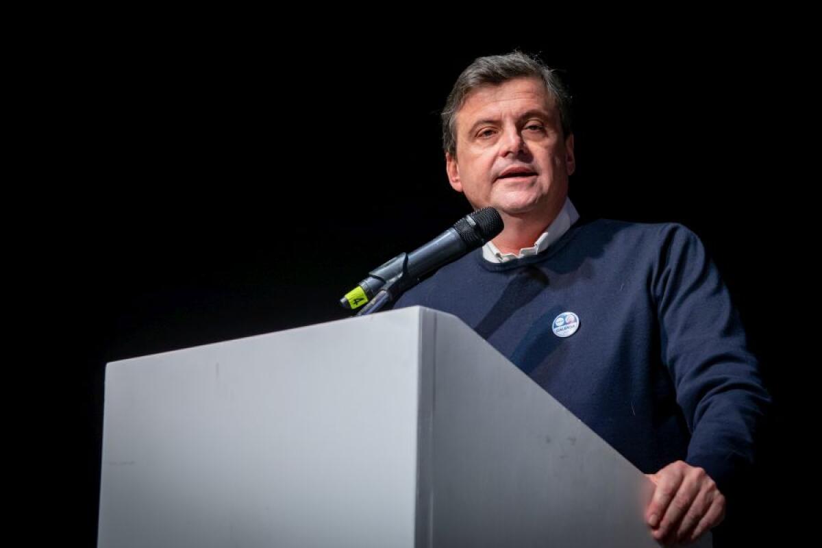 Calenda “Gruppioni a Iv? Dirlo prima sarebbe stato più elegante” -