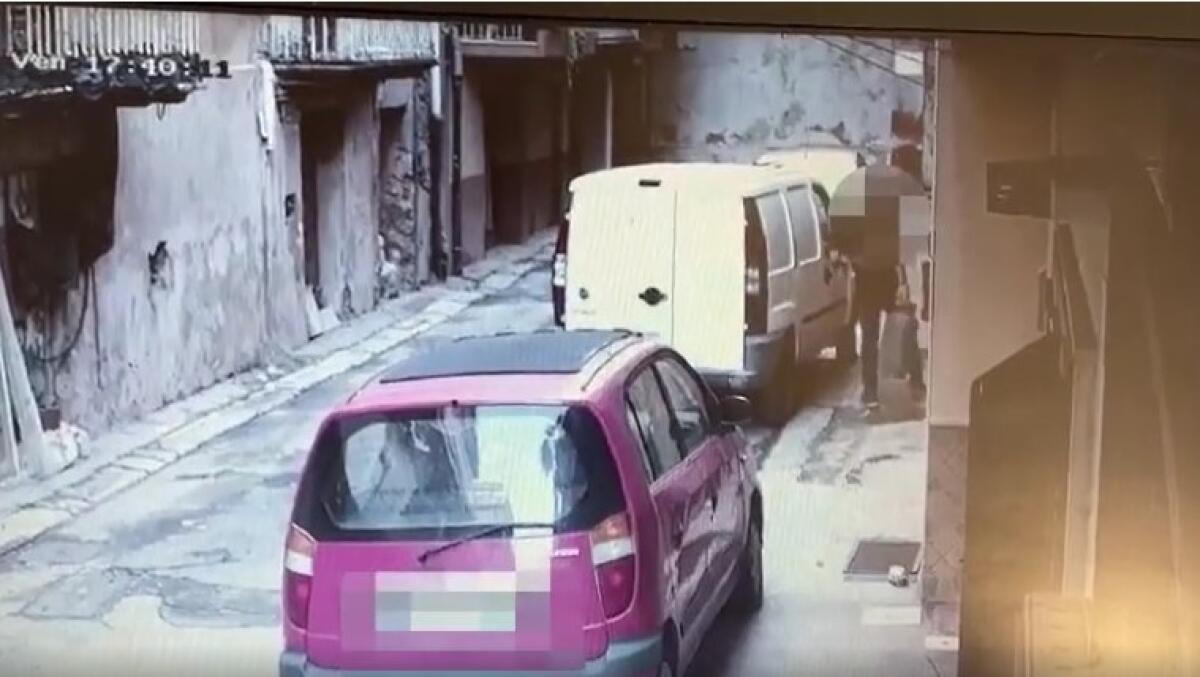 Panificio preso di mira, due roghi in poco tempo: gup emette una condanna - Cascino ripreso mentre carica la bombola di gpl