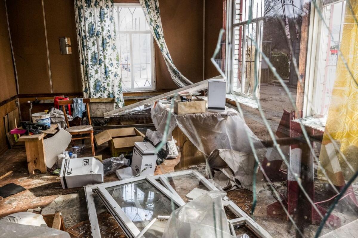 Ucraina, attacco di droni verso Kiev. In azione difesa aerea - 