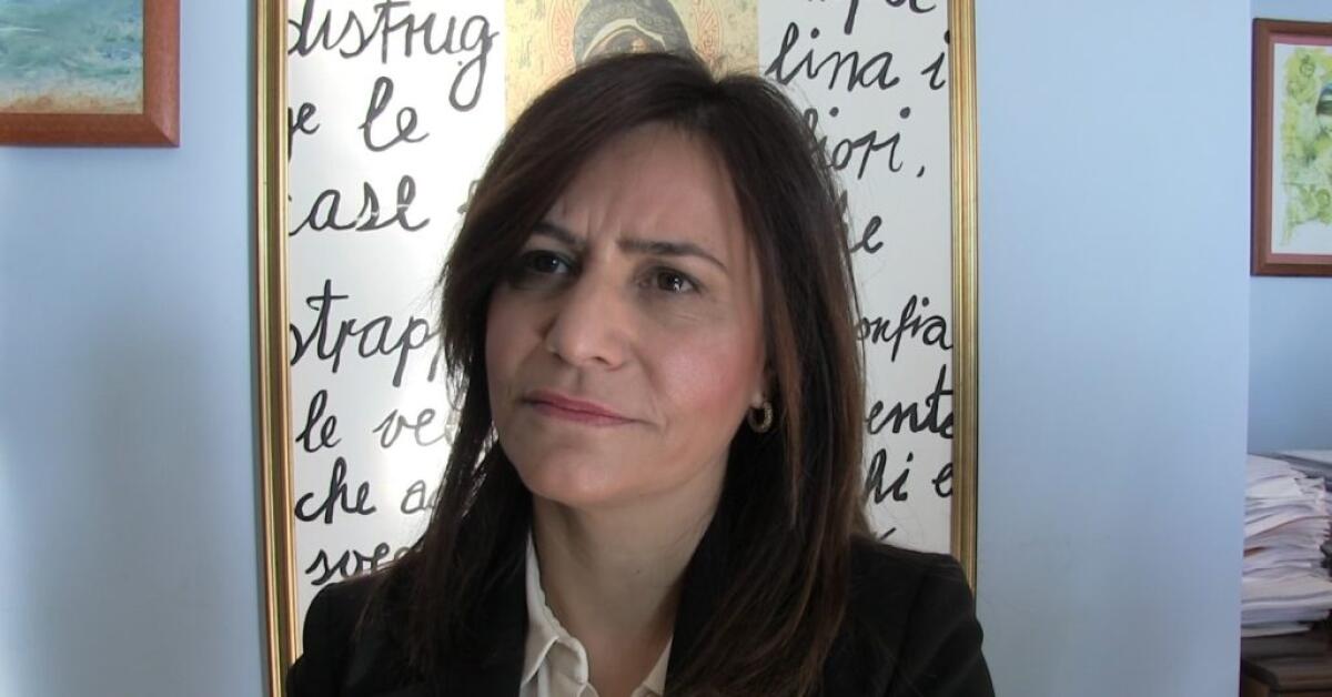 "Bennici richiami all'ordine i suoi consiglieri", Caruso: "Non si faccia populismo sui finanziamenti" - L'assessore Francesca Caruso
