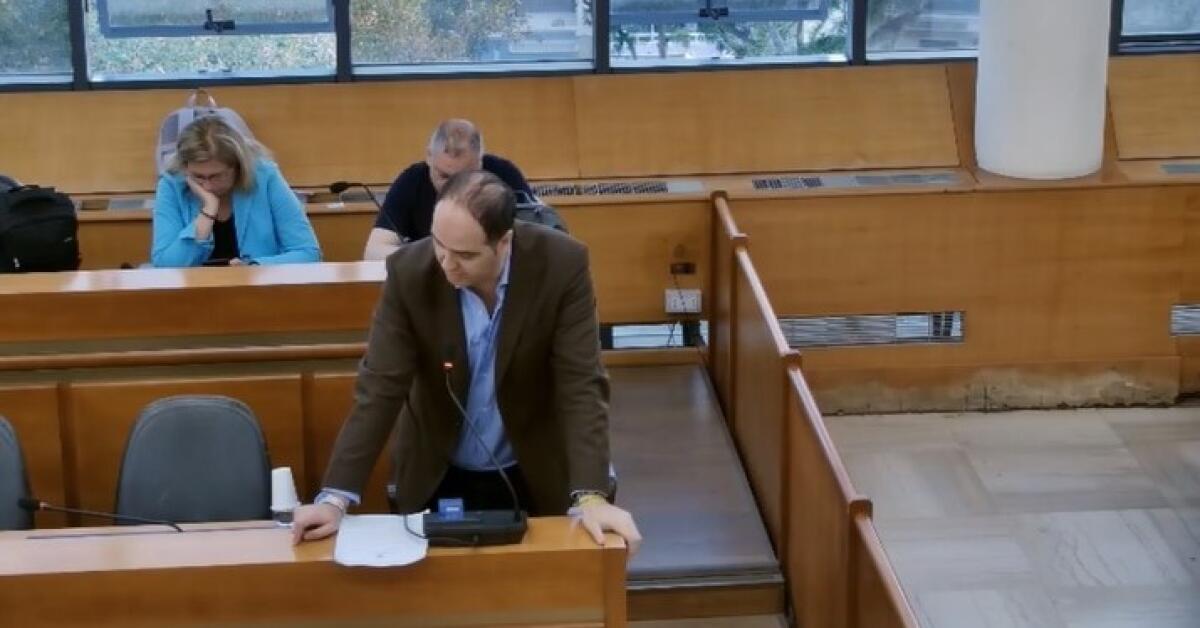 Regolamento Tari, pochi numeri per i pro-Greco: subito falsa partenza - 