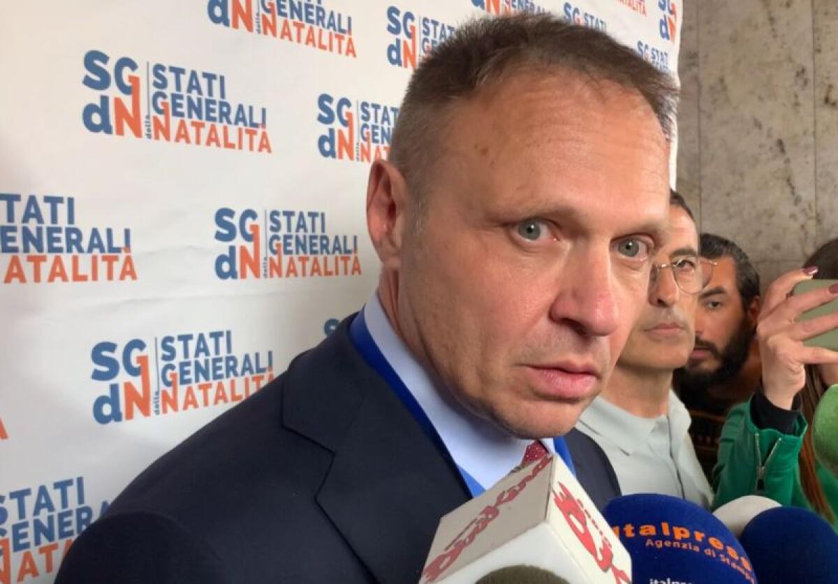 Natalità, Lollobrigida “Esiste un’etnia italiana da tutelare” - 