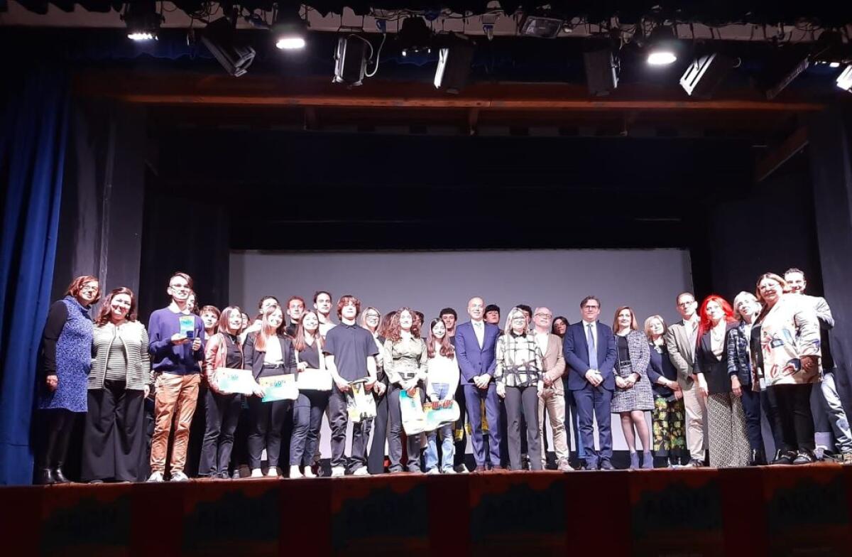 Agòn, vincono gli studenti romani e palermitani all'insegna dei versi classici e della musica -