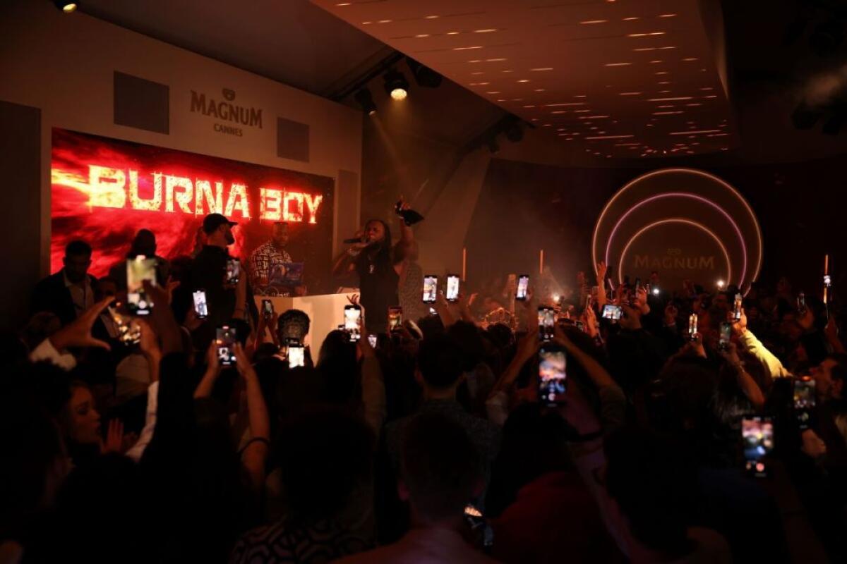 Vip e musica, a Cannes parte la campagna Pleasure Is Always On di Magnum - 