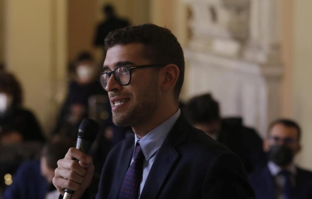 "Ieri politica mortificata", Perna: "Iv starà con chi è veramente alternativo alla giunta Greco" - Giuseppe Perna 