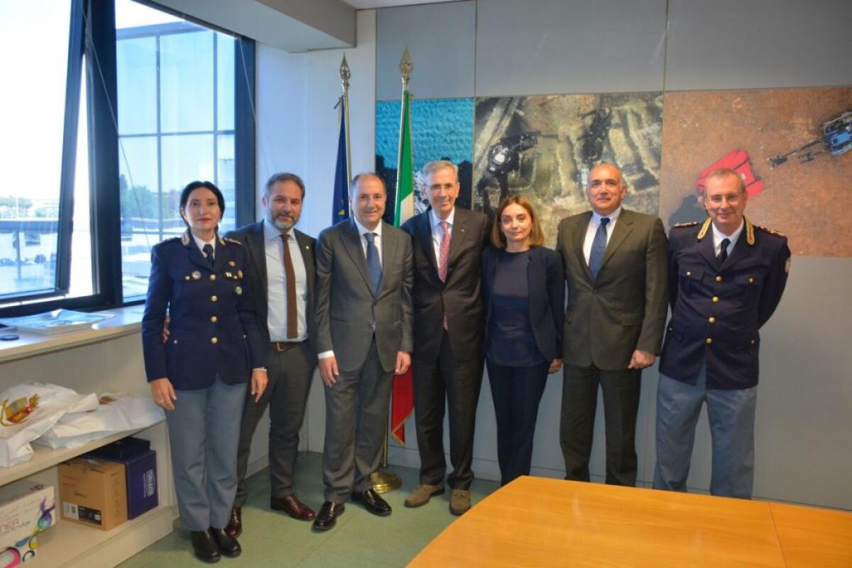 Prevenzione e contrasto dei crimini informatici, accordo Polizia-Sgam - 