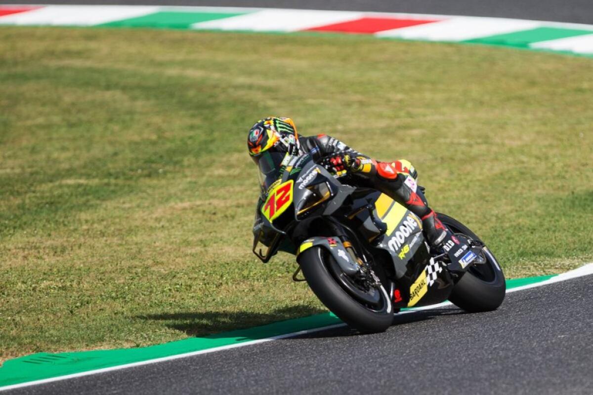 Bezzecchi batte Bagnaia e vince la Sprint Race di Assen - 