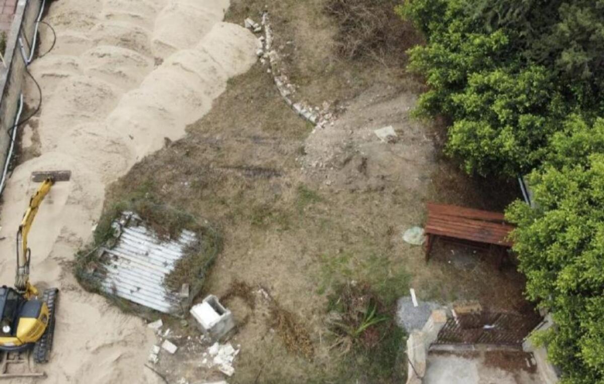 Sabbia rubata in un tratto di costa a Manfria, denunce e sequestri - 