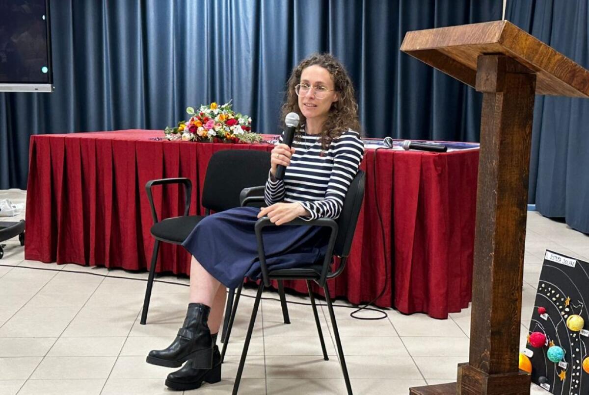 L'eccellenza alla "Verga", la lezione spaziale dell'ingegnere Chiara Cocchiara - 