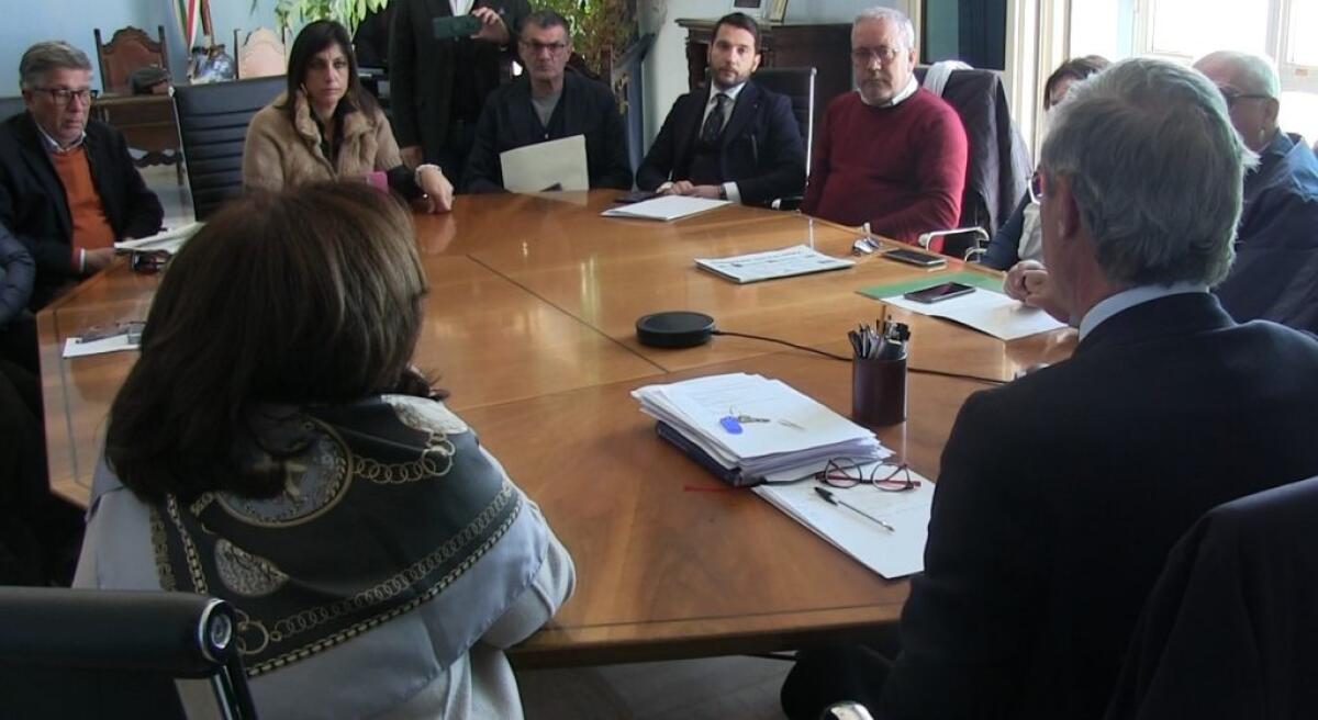 Rendiconto, non c'è ancora il via libera: nuova richiesta dai revisori, confronto con il segretario - 