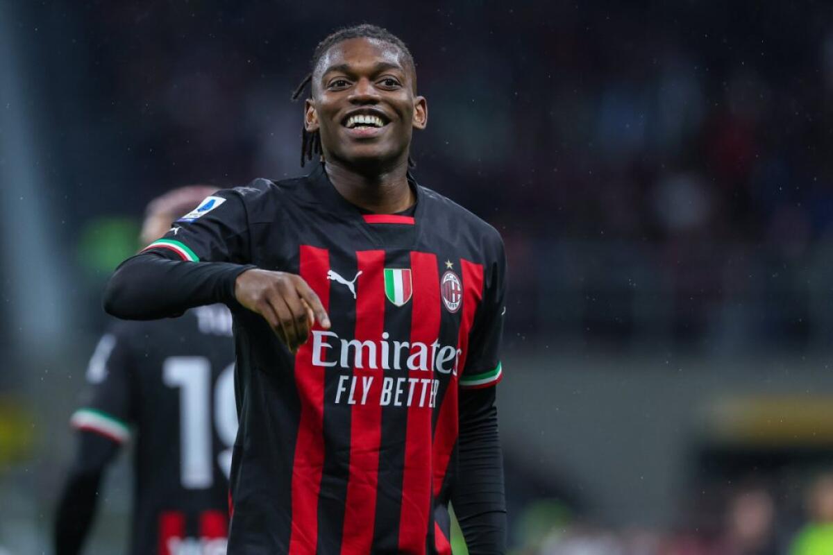 Ufficiale il rinnovo di Leao, al Milan fino al 2028 - 