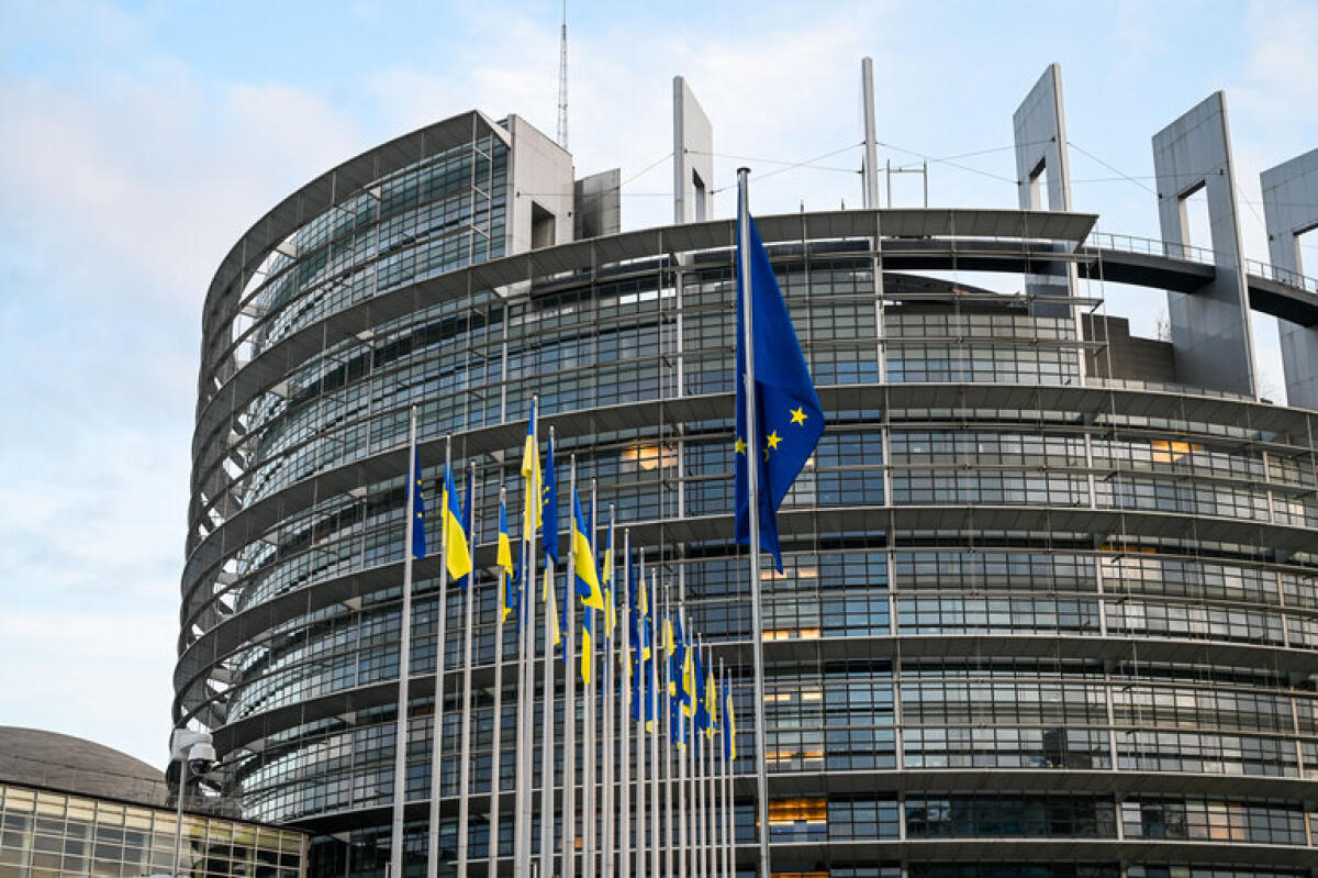Dall’Europarlamento proposte per regolare l’intelligenza artificiale -