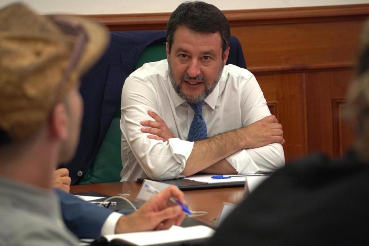 Codice della Strada, Salvini incontra gli influencer - 