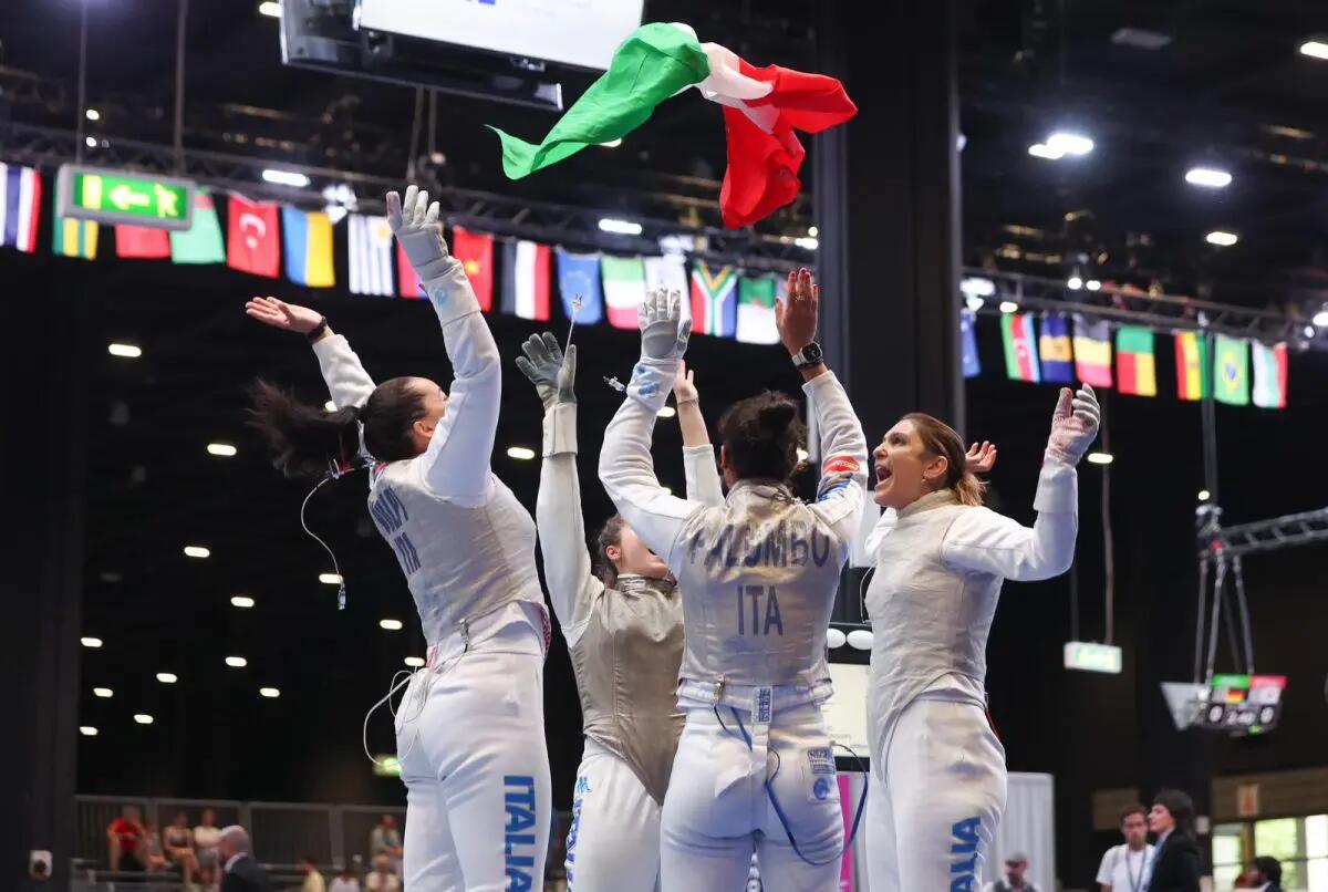 Italia oro mondiale nel fioretto donne a squadre - 