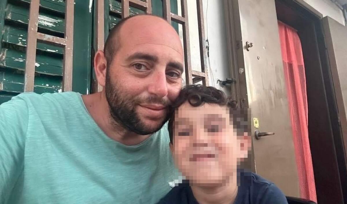 Bambino investito a Macchitella, scooterista si è presentato alle forze dell'ordine - Giuseppe Turco e il figlio