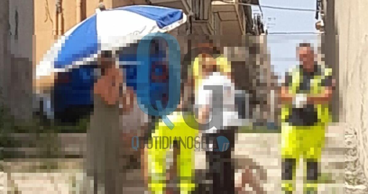 Donna colta da malore, era a terra e priva di sensi: primi soccorsi da una coppia di coniugi - 