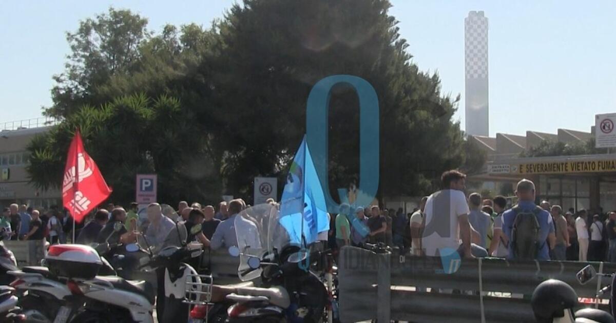 Medi group, prosegue protesta: presidio rafforzato, inoltrata richiesta incontro a Sicindustria - 