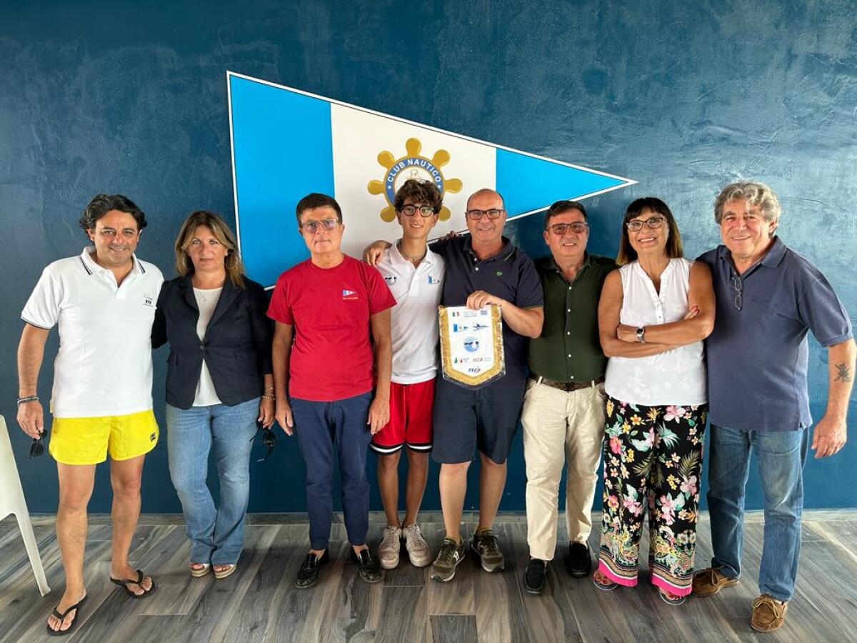 Nautico al top della vela internazionale, Liardo al mondiale: "Fiore all'occhiello dell'attività" - Il presidente Trainito, Liardo e tutti i responsabili del settore vela del Nautico