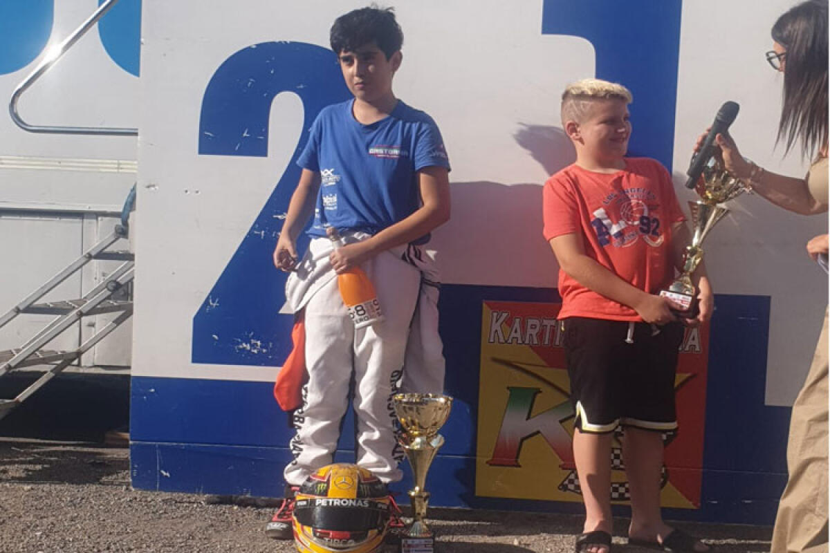 Kart, Matteo Bagnato si esalta a Villarosa e sfiora la vittoria all'ultima curva - Nella foto: Matteo Bagnato secondo sul podio a Villarosa.