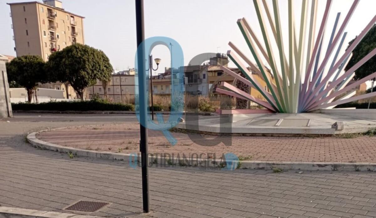 Aree esterne al tribunale, primi interventi di pulizia: proseguiranno nei prossimi giorni - 