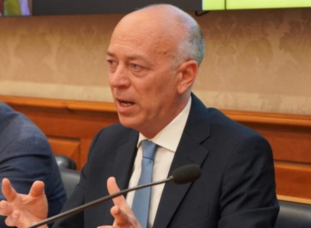 Contratto istituzionale, Lorefice aveva già chiesto incontro a Fitto: Cis ad oggi mai sbloccato - Il senatore Pietro Lorefice