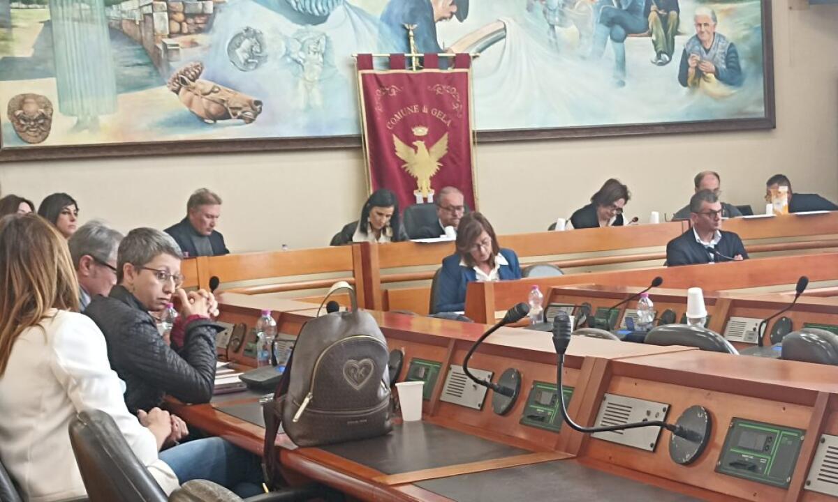 Rendiconto, neo commissario vuole approfondire: per ora niente seduta consiliare - 