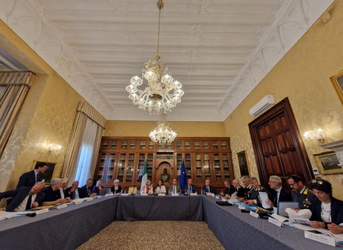 Beni confiscati alla mafia, in Prefettura a Palermo disposte 400 nuove assegnazioni - 