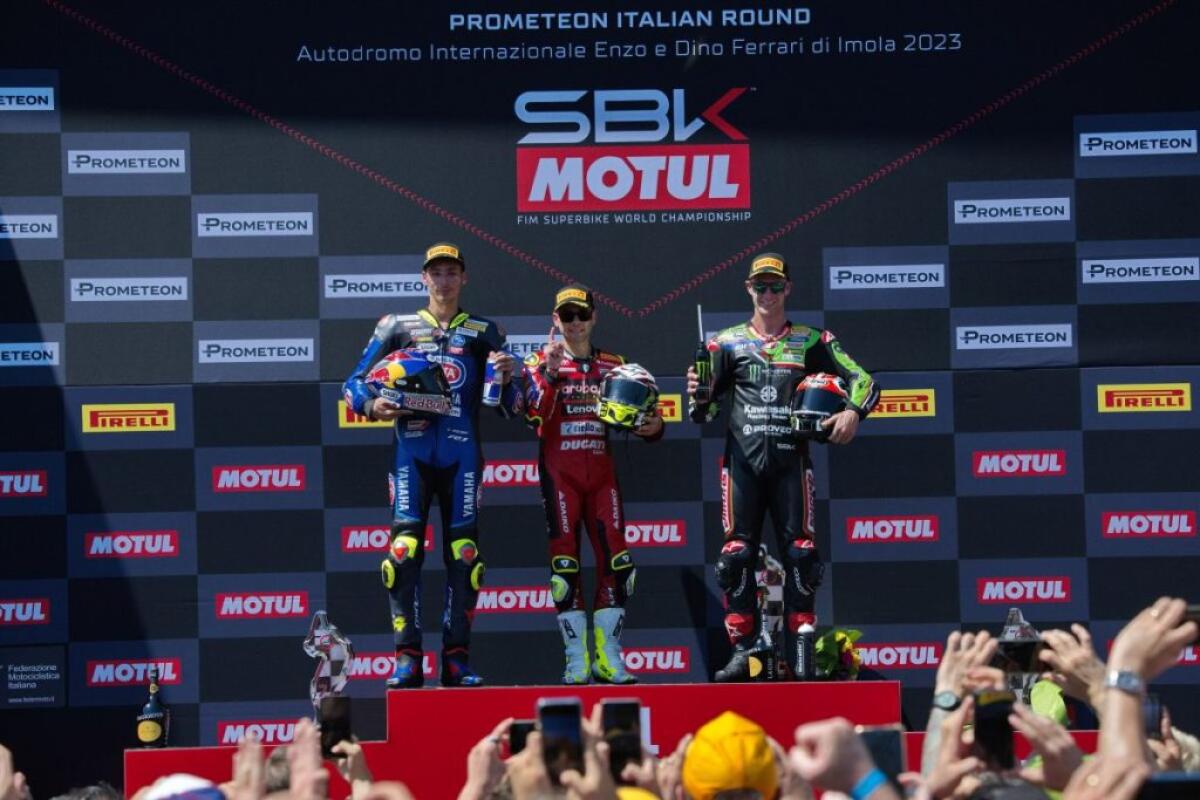Superbike, Bautista vince gara 1 a Imola - 