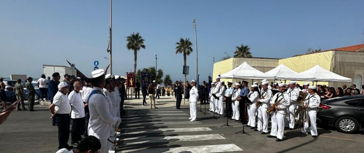 Musica e ricordo danno il via all'80° dello sbarco - 